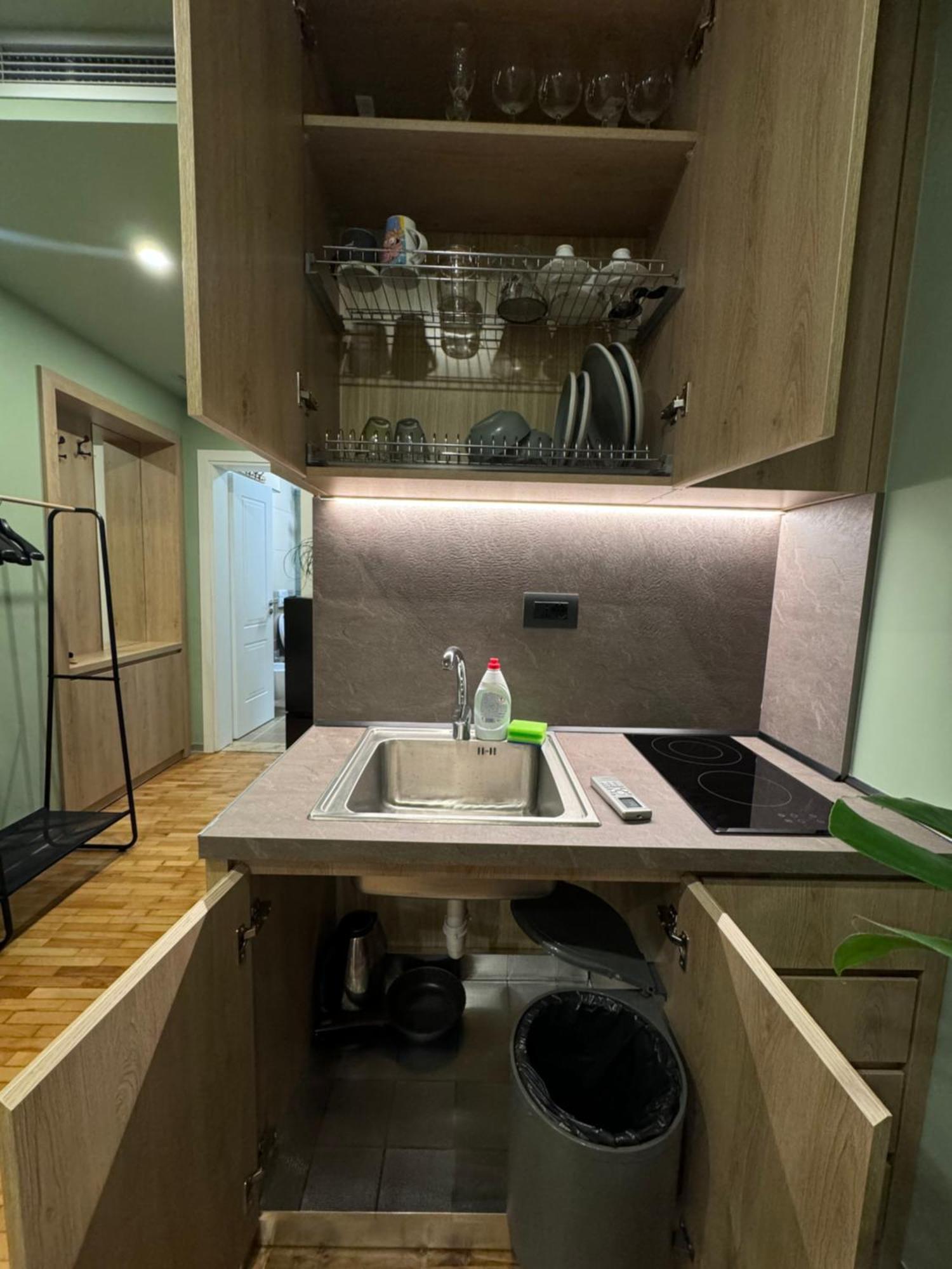 The Hidden Gem Of Blloku Apartment ติรานา ภายนอก รูปภาพ